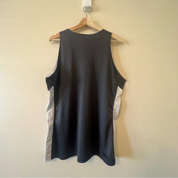 Nike Large Reversible Scoop Neck Tank Top - Picture 7 of 8